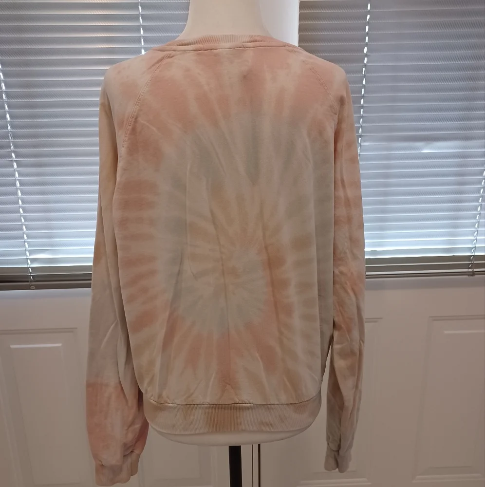 4/$60 Tie-Dye Lightweight Sweatshirt - Size Medium - Picture 4 of 8